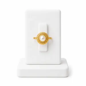 Bague Perla Femme – Bague Élégante avec Perle Nacrée et Finition Dorée